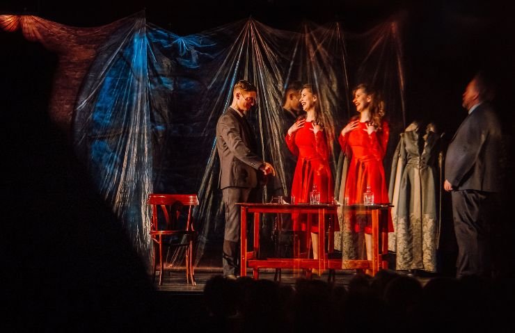 A vilag meg a vege Vasarhely 2025